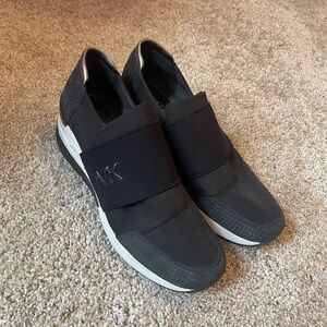 Michael Kors Skylar Trainer shoe